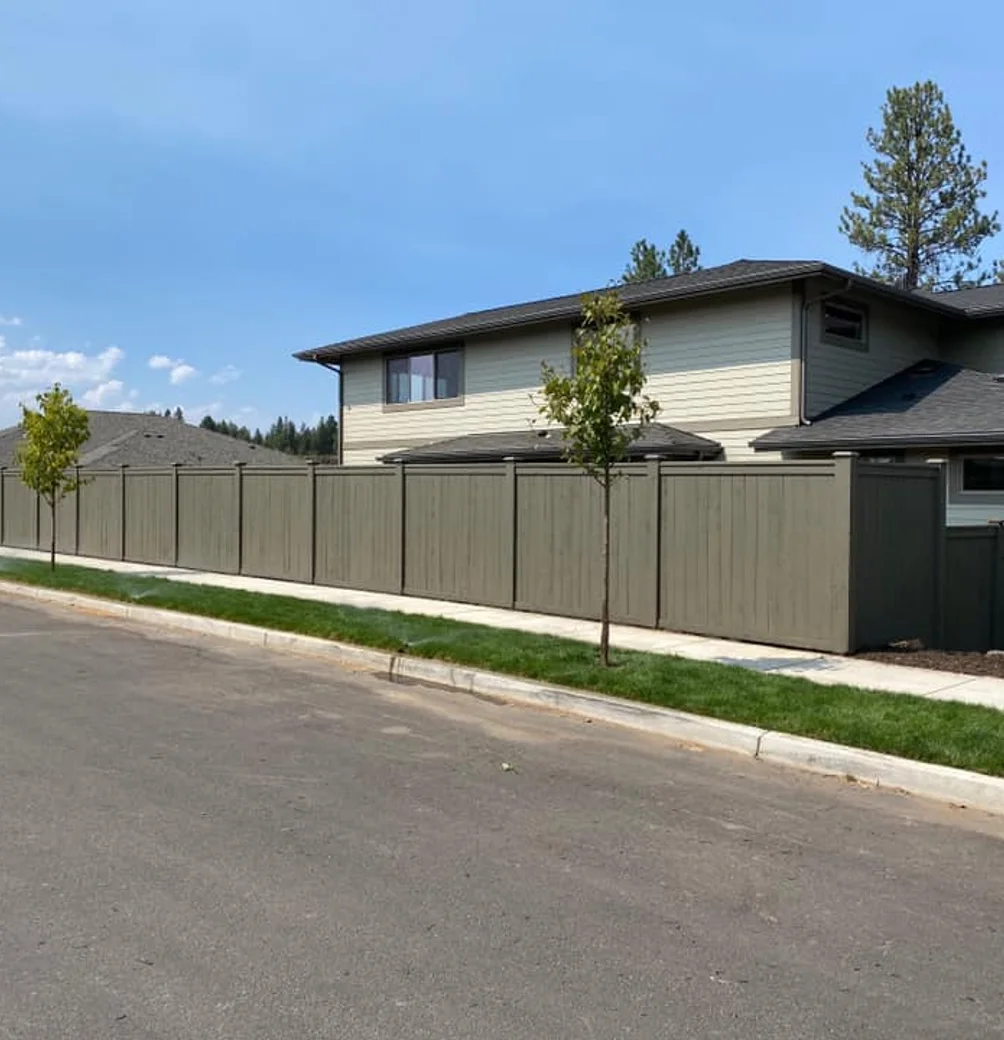 privacy cedar fence installation